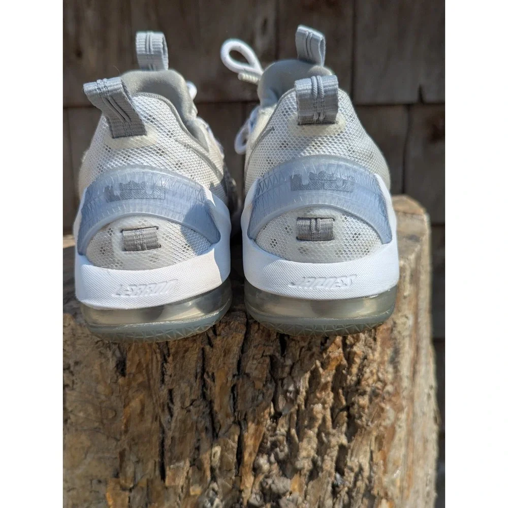 Nike LeBron James XIII Youth Size‎ 4 White